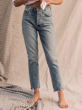 Agolde Riley Hi Rise Straight Crop Jeans in Zephyr